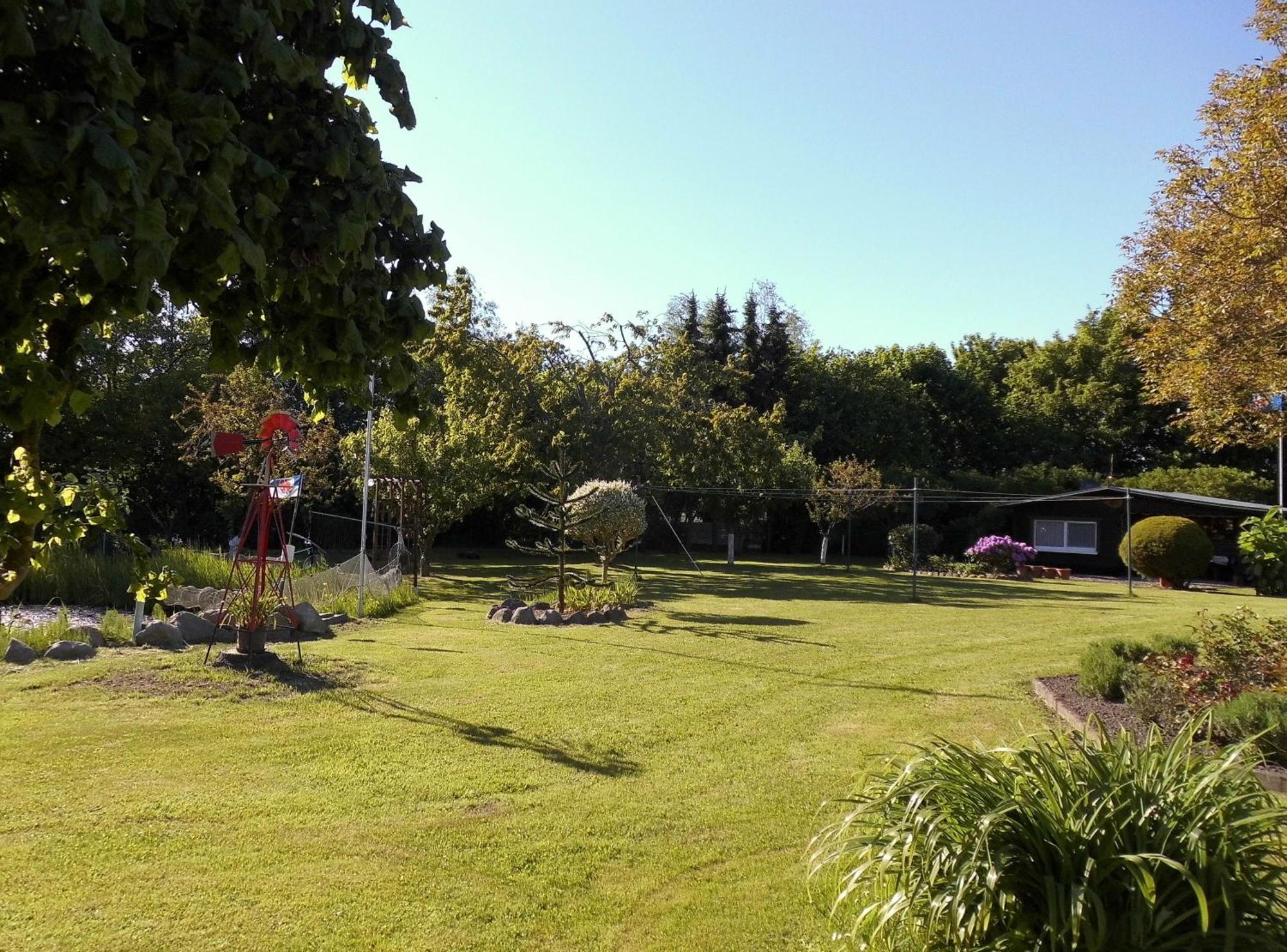 Bungalow Und Ferienwohnung Auf Ruegen Kluis Dış mekan fotoğraf