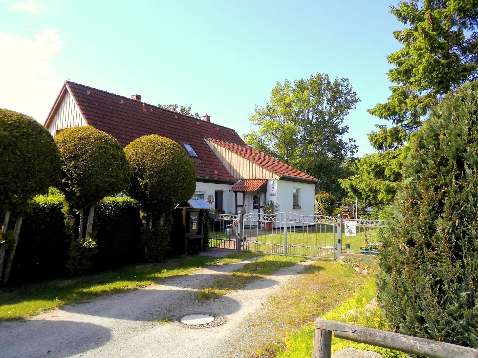 Bungalow Und Ferienwohnung Auf Ruegen Kluis Dış mekan fotoğraf